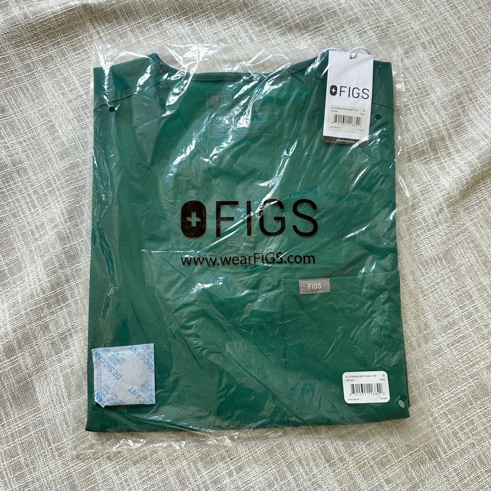 Figs Hunter Green Catarina Scrub Top